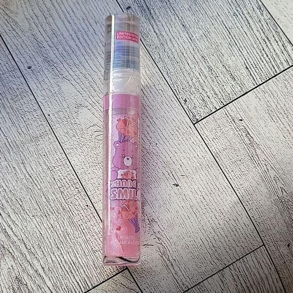 Wet n Wild Care Bears Share A Smile Lip Gloss - Picture 5 of 5
